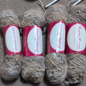 Tan Yarn Bundle